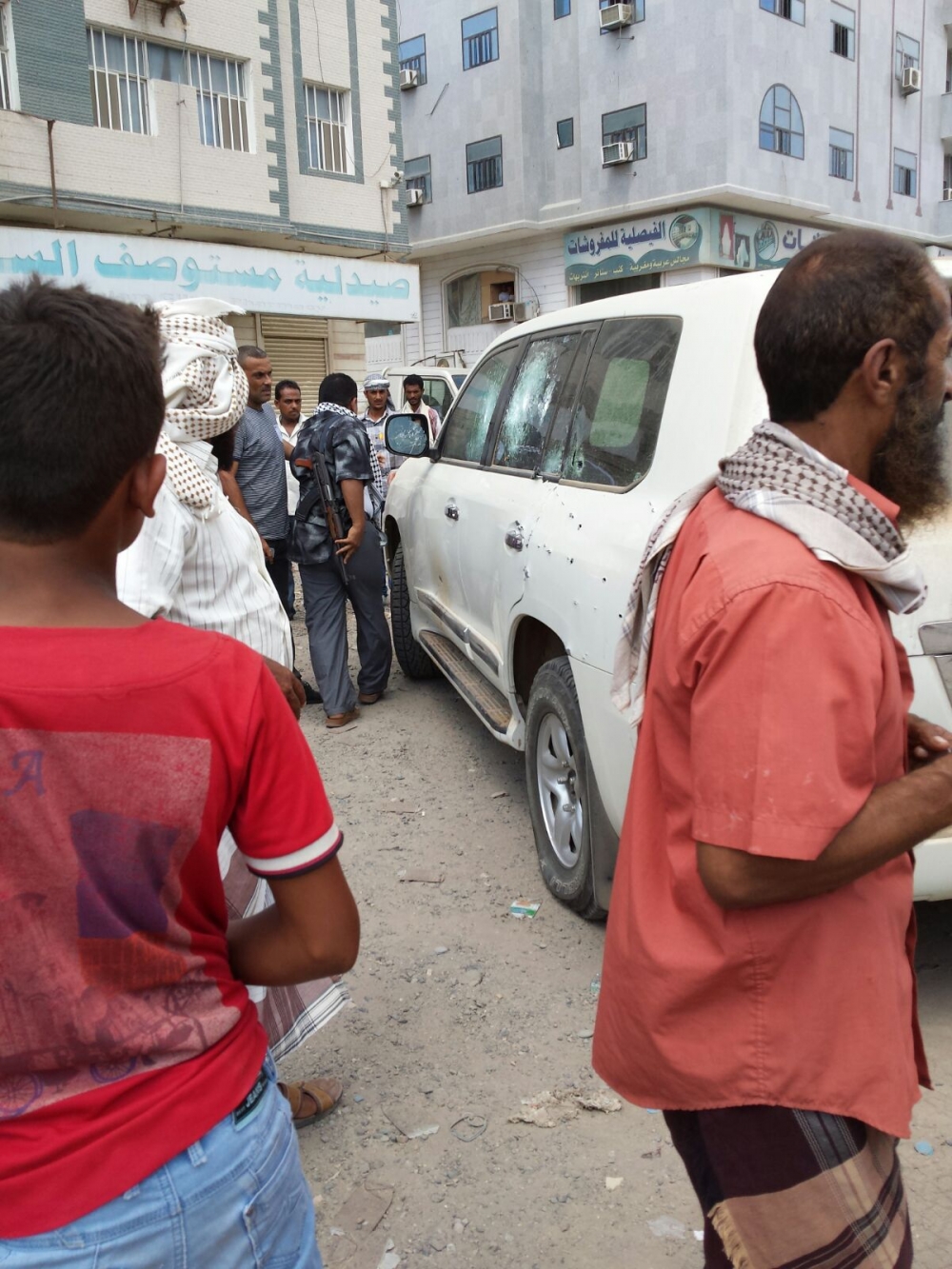 مسلحون يغتالون ضابطا إماراتيا في عدن