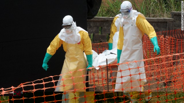 "إيبولا" يقتل 2400 إنسان ويفوق القدرة على احتوائه