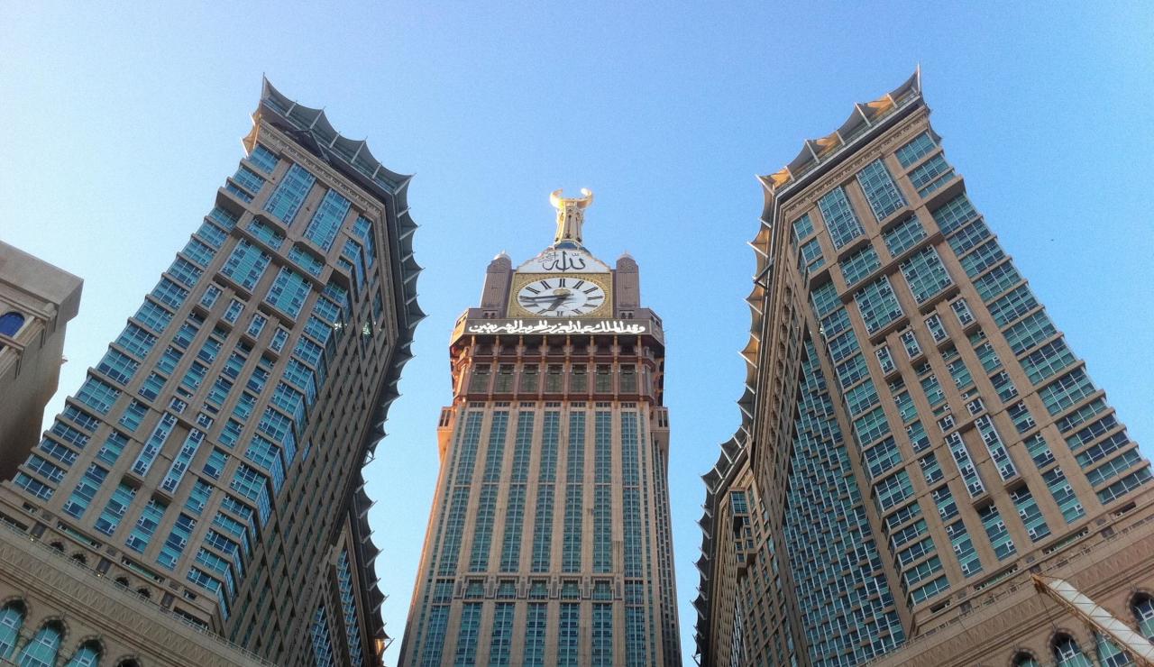 إقرار "سعودة" 12 قطاعاً في مكة أولها السياحة والفنادق