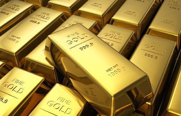 الذهب يرتفع مع تراجع الدولار إلى أدنى مستوى