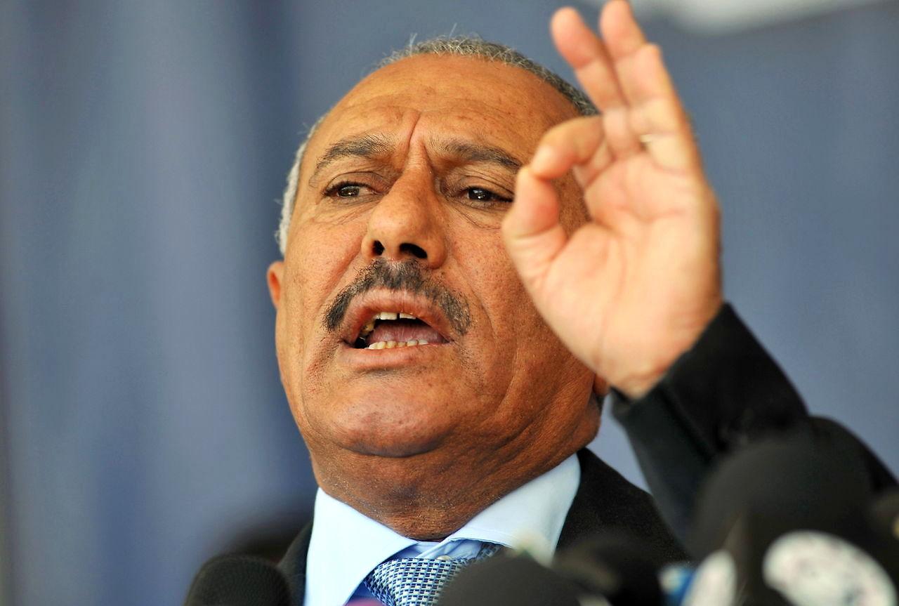 مصادر يمنية: مخاوف من نقل الإمارات أموالاً للمخلوع صالح