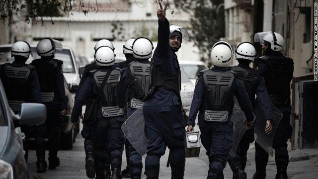 محكمة بحرينية تقضي بسجن 11 متهما بمهاجمة الشرطة لمدة 15 عاما