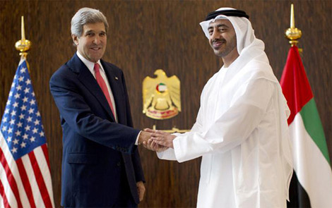 عبدالله بن زايد و وزيرا خارجية السعودية والأردن يجتمعون مع جون كيري