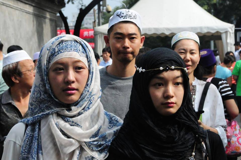 الصين تحظر النقاب واللحى وأسماء الأولاد التي "تثير الحماسة الدينية"
