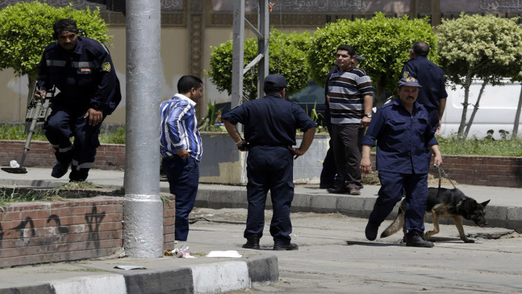 مقتل ضابط وإصابة 4 بانفجار عبوة ناسفة في القاهرة