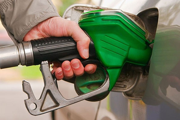 11 فلسا زيادة في أسعار الوقود في أكتوبر بالدولة