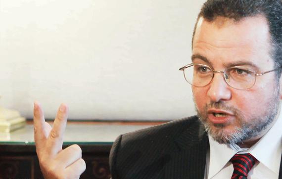 إلغاء حكم السجن الصادر بحق رئيس وزراء مصر الأسبق هشام قنديل