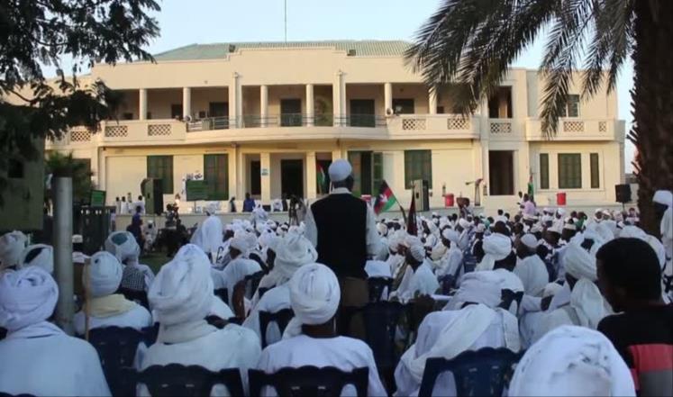 زعيم سوداني يدعو لتحالف عربي تركي إيراني لمواجهة إسرائيل