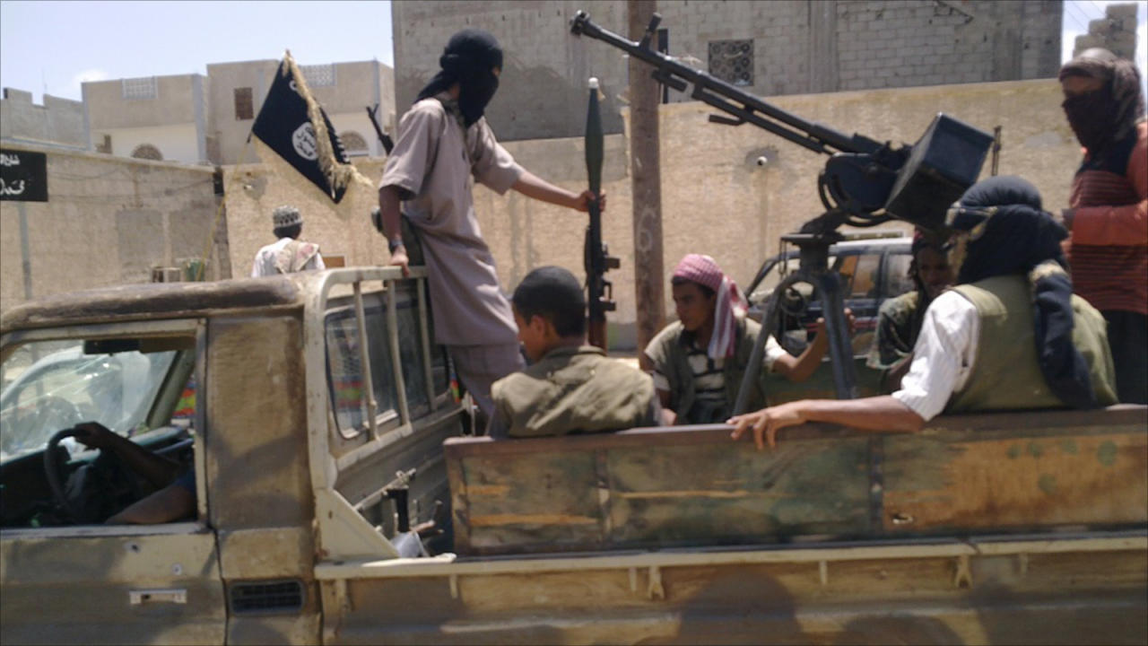 البنتاغون يعلن قتل عشرات من عناصر القاعدة في اليمن