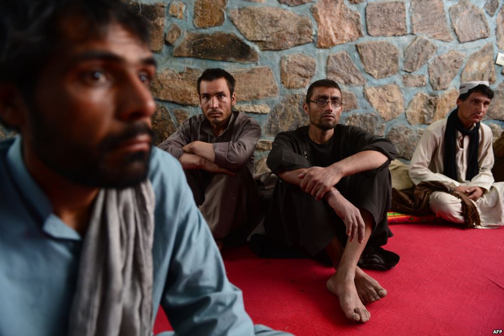 هيومن رايتس ووتش: إيران تجند آلاف الأفغان للقتال في سوريا قسرا