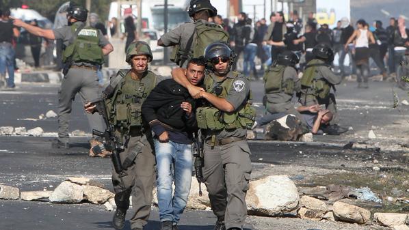 إسرائيل تعتقل 574 فلسطينياً خلال يوليو الماضي