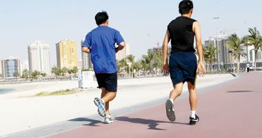 دراسة: المشي أكثر من 30 دقيقة يوميًا يقيك من أمراض القلب
