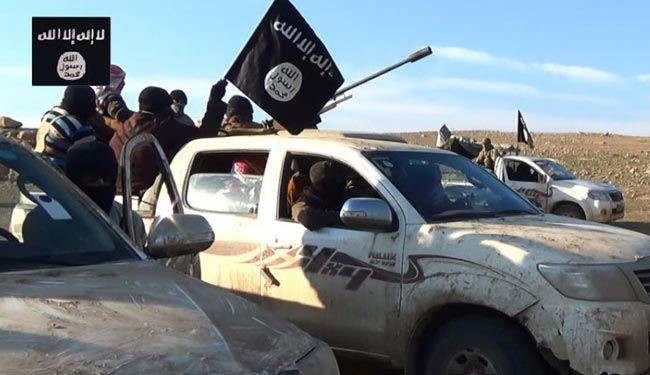 الجارديان: الضربات الجوية لـ"داعش" هي لعلاج أعراض الأزمة السياسية فقط