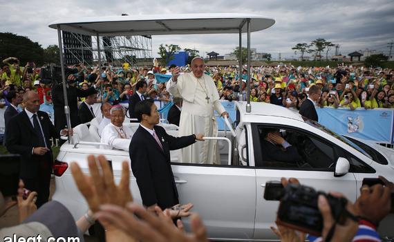 البابا يحث أبناء الكوريتين على الاعتراف بأنهما شعب واحد