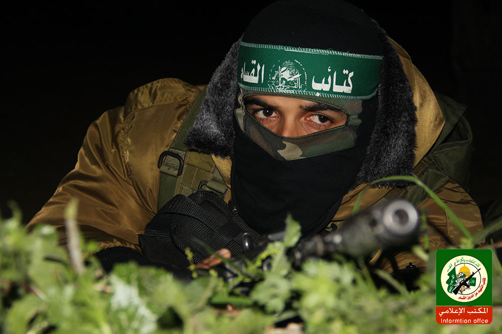استعدادات لمقاتلي القسام على حدود غزة