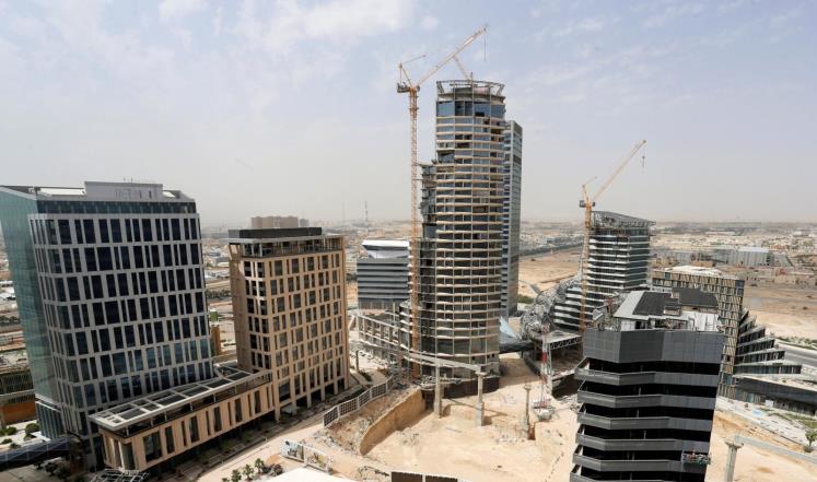 تراجع المشاريع الحكومية يعمق أزمة الشركات السعودية