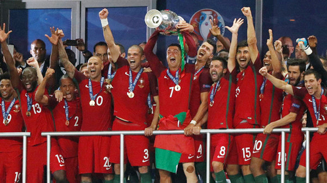 إيدر يمنح البرتغال لقب بطولة أوروبا 2016