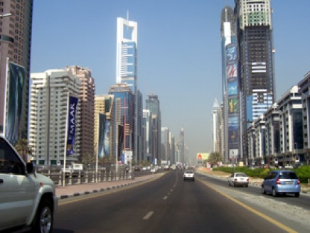 نمو استثمارات الإماراتيين في عقارات دبي بنسبة 100%