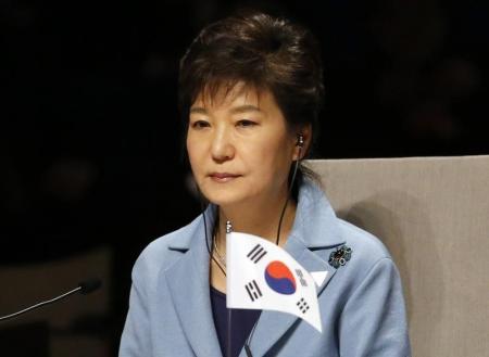 رئيسة كوريا الجنوبية تعتذر لشعبها عن كارثة العبارة