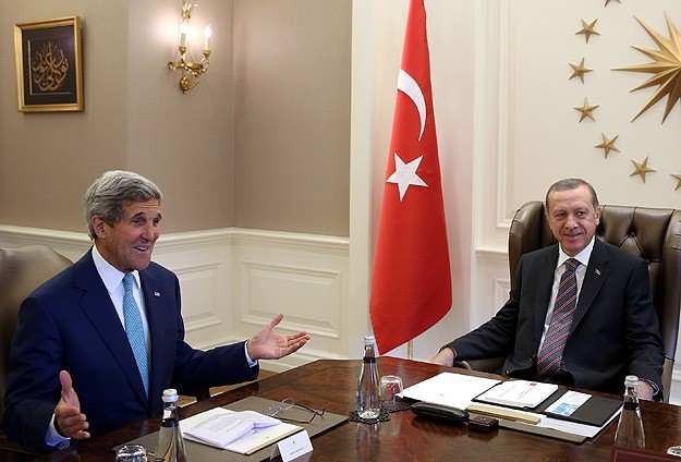 أمريكا وتركيا تؤكدان استمرارهما في مكافحة التنظيمات الإرهابية