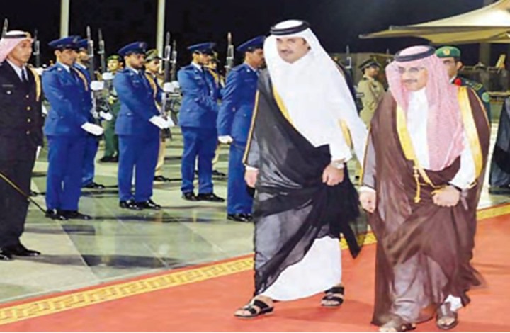 محمد بن نايف تجه صوب الدوحة في أول زيارة خارجية له