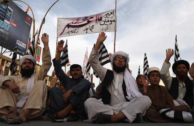 جناح في "طالبان": "الملا عمر مات مسموماً بدواء أحضر من دبي"