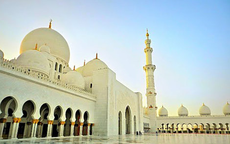 افتتاح جامع الشيخ زايد وأربعة مساجد أخرى في الفجيرة قبل رمضان