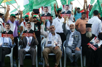 "الحركة الإسلامية" في فلسطين تكرم مرسي وتمنحه لقب "نصير الأقصى"