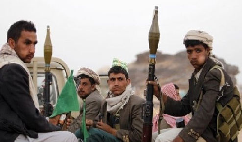 انتكاسة ميدانية.. الحوثيون يطبقون الحصار على "تعز" ويوسعون رقعة الحرب