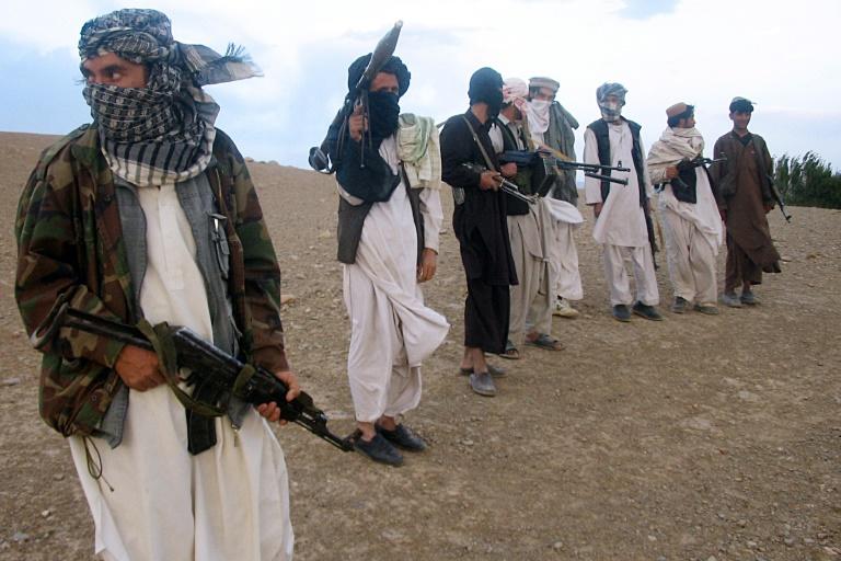 طالبان تدشن هجوم الربيع بعمليات انتحارية في أنحاء أفغانستان
