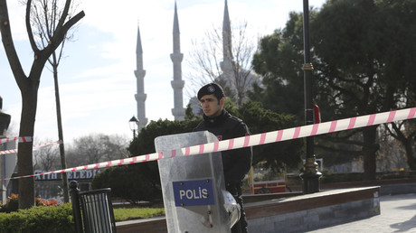 تركيا تعتقل 3 روس على صلة بداعش بعد تفجير اسطنبول الإرهابي