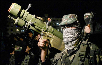 قبل 5 دقائق من بدء التهدئة "القسام" تقصف تل أبيب وعدة مستوطنات برشقة ص