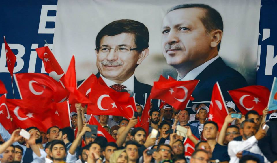 أحمد داود أوغلو رئيساً لحزب العدالة والتنمية خلفا لأردوغان 