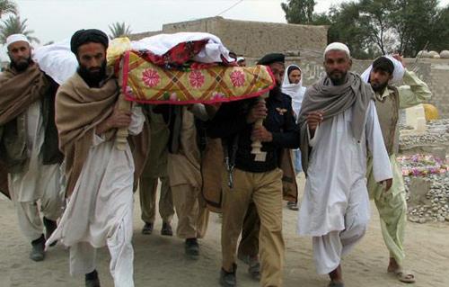 طالبان تقتل 16 شخصا بينهم أربعة جنود  بأفغانستان