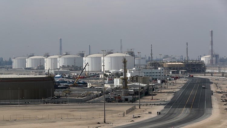 النفط يرتفع بعد قرارات قطع العلاقات مع قطر