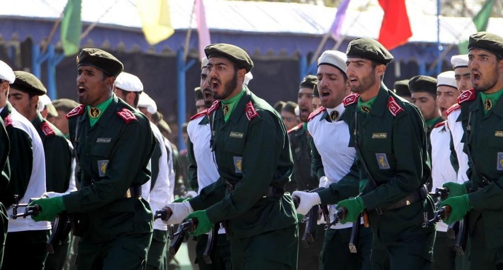 إيران تجند 14 ألف مرتزق أفغاني للقتال في سوريا