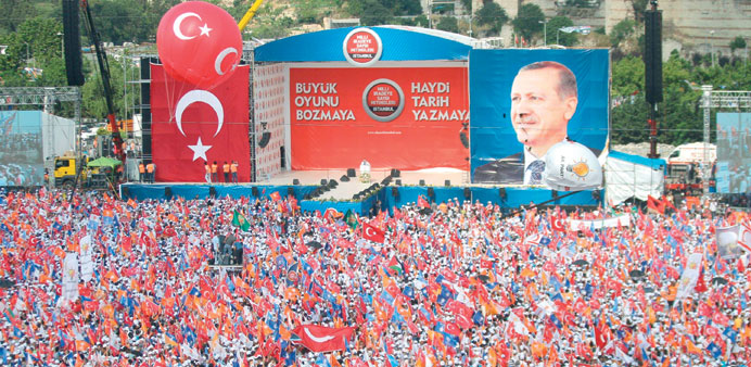 تركيا: نظام الحكم في البلاد سيتحول إلى نظام شبه رئاسي