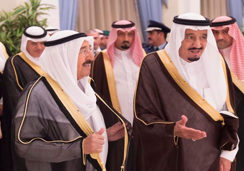 ناشطون خليجيون وكويتيون ينتقدون موقف الكويت من الحرب في اليمن
