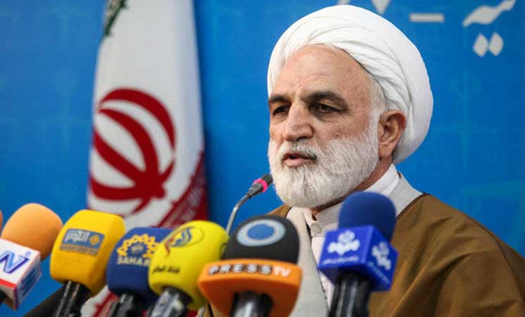 إيران تعتقل أحد أعضاء فريق التفاوض "النووي" للاشتباه في أنه جاسوس