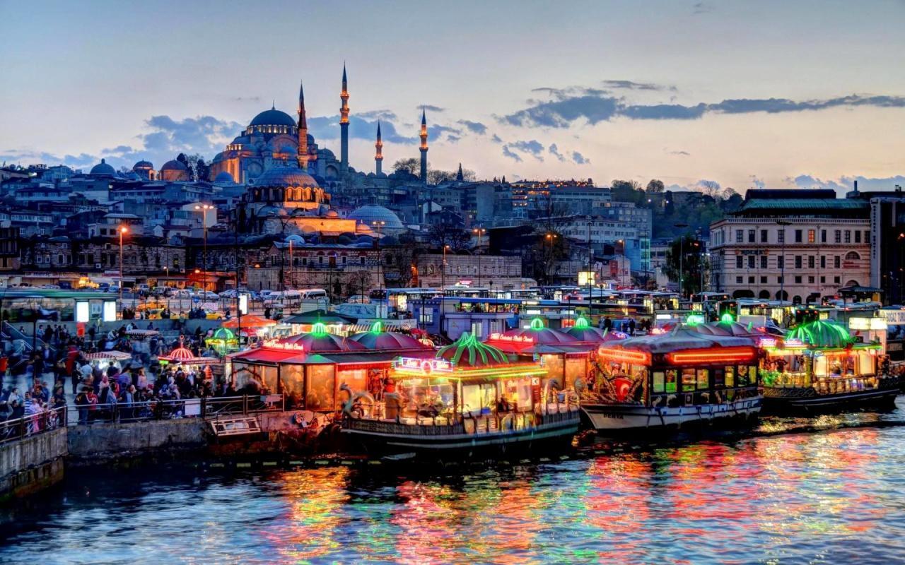 دول خليجية تتصدر قائمة الأجانب الأكثر تسوقاً في تركيا