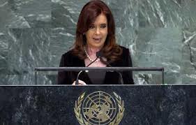 رئيسة الأرجنتين تربك زعماء العالم قبل قطع البث عن كلمتها في نيويورك