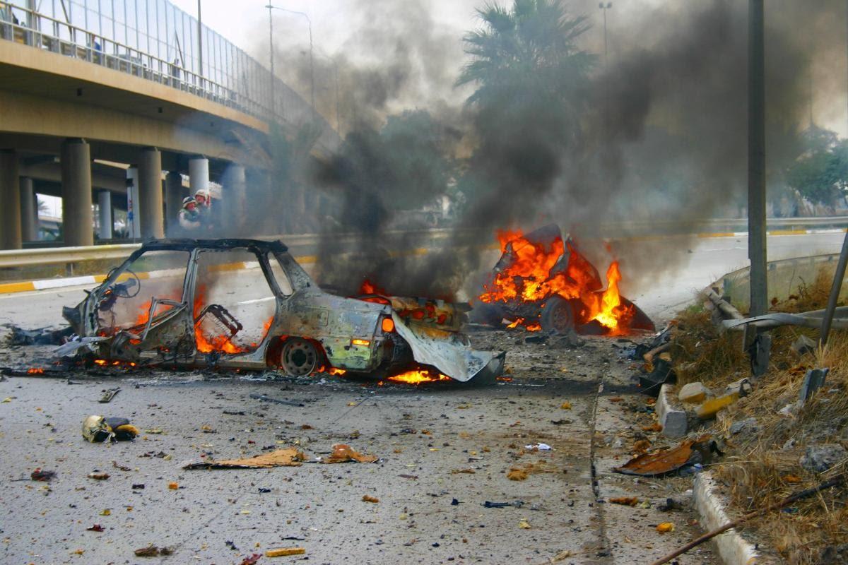 مقتل وجرح عشرات الأشخاص بتفجير سيارة مفخخة في بغداد