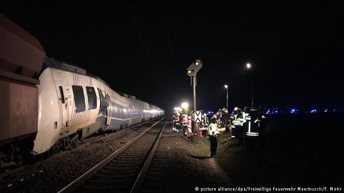 تصادم قطارين قرب دوسلدورف بألمانيا وإصابة عدة أشخاص