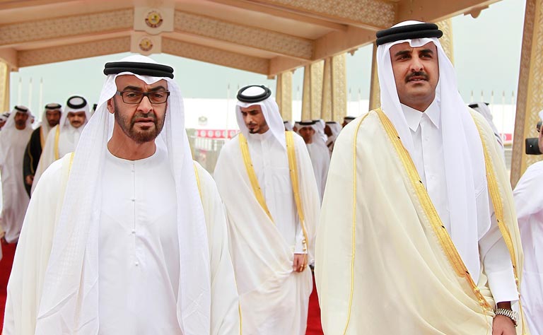 الأول بعد التسريبات.. محمد بن زايد وأمير قطر يبحثان العلاقات الثنائية