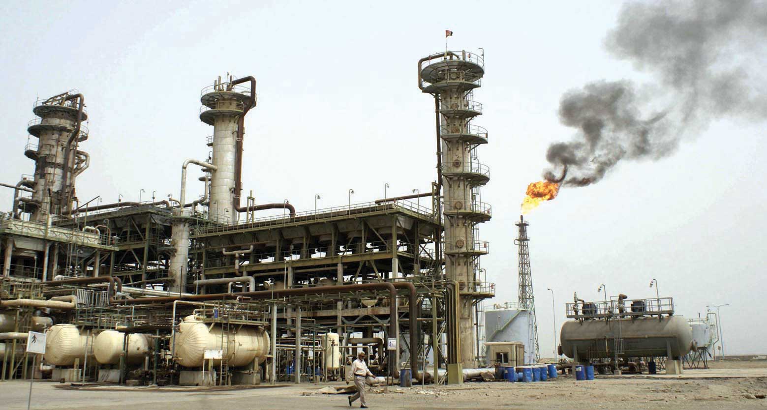 انخفاض انتاج النفط في السعودية لأدنى مستوى منذ عامين