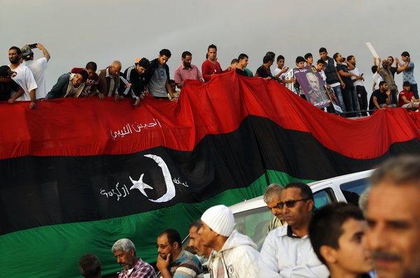 "نيويورك تايمز": انتهاك حظر السلاح على ليبيا على "مستوى رئاسة الدولة"