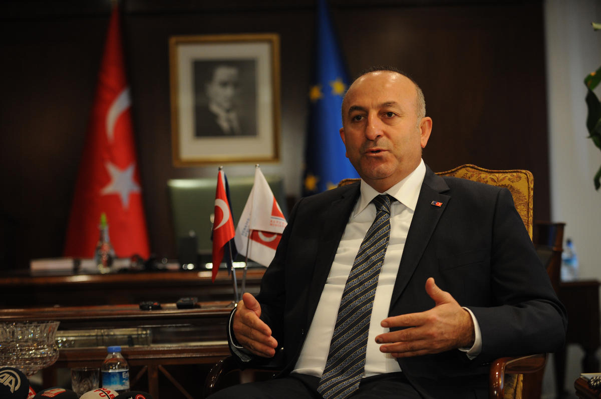 تركيا تدعو للحوار لحل الأزمة الخليجية مع قطر