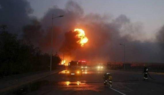 انفجار ضخم يهز أكبر مجمع للبتروكيماويات في إيران