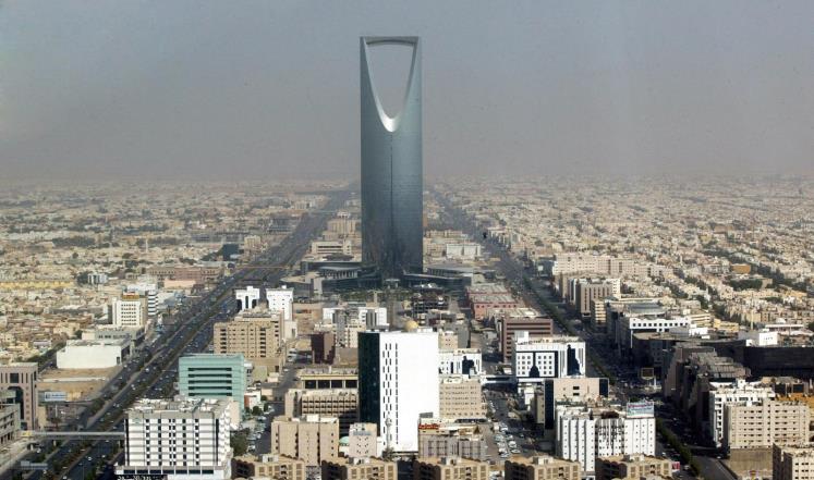 عجز ميزانية السعودية 19.4 مليار دولار بالنصف الأول