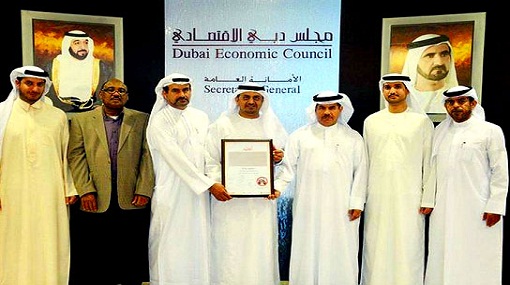 محمد بـن راشــد يصدر قانوناً بشأن مجلس دبي الاقتصادي